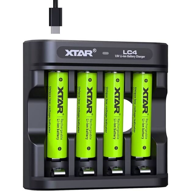 Xtar LC4 - зарядное устройство + 4x литий-ионные аккумуляторы AAA (Micro) R03 1,5 В