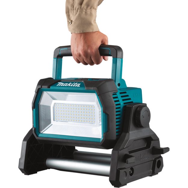 MAKITA DML809 rechargeable LED floodlight