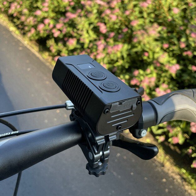 Dviračio žibintas 750 lm 2x XML + COB + powerbank Vayox