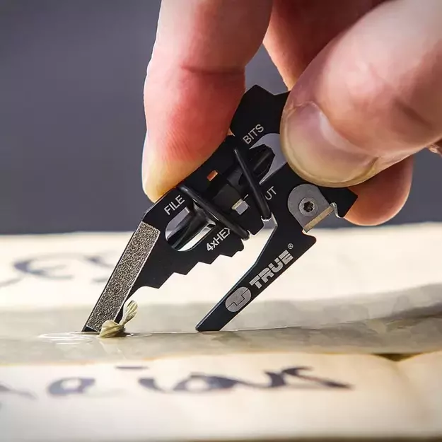 True Utility FishFace daugiafunkcinis įrankis 18-IN-1 TU206