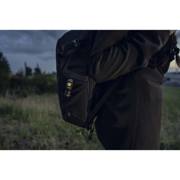 Фонарь Armytek Prime C1 Pro 930 лм F07901W