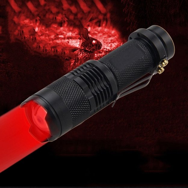 Red light flashlight