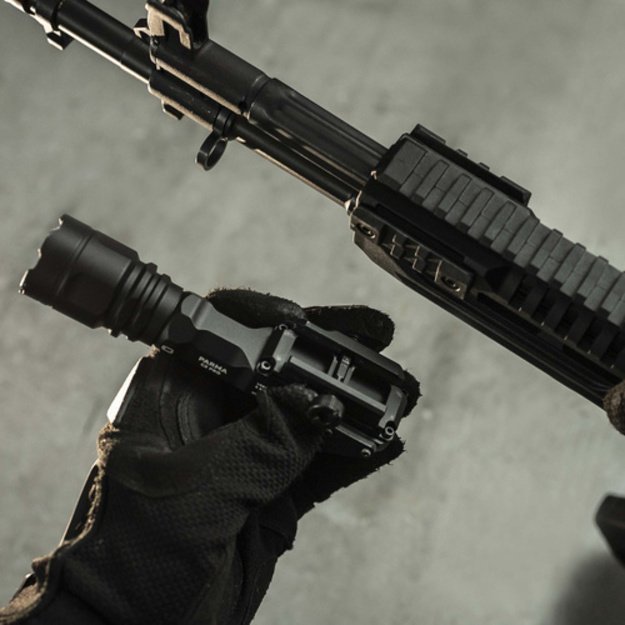 Armytek Parma C2 Pro žibintuvėlis 1500lm F09804C