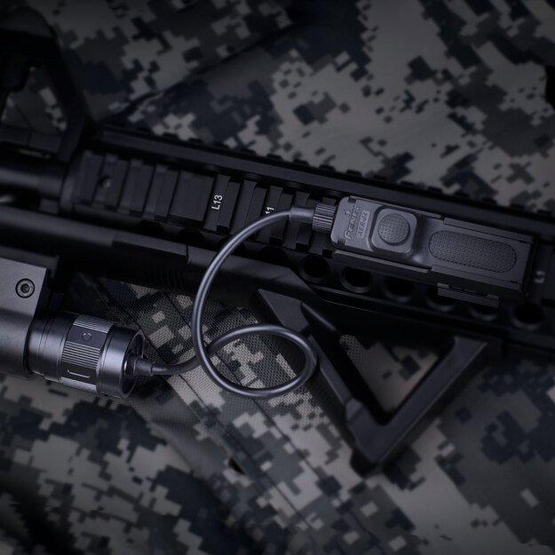 Fenix AER-04 tactical remote switch