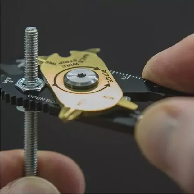 True Utility FixR 20-В-1 Многофункциональный Инструмент TU200