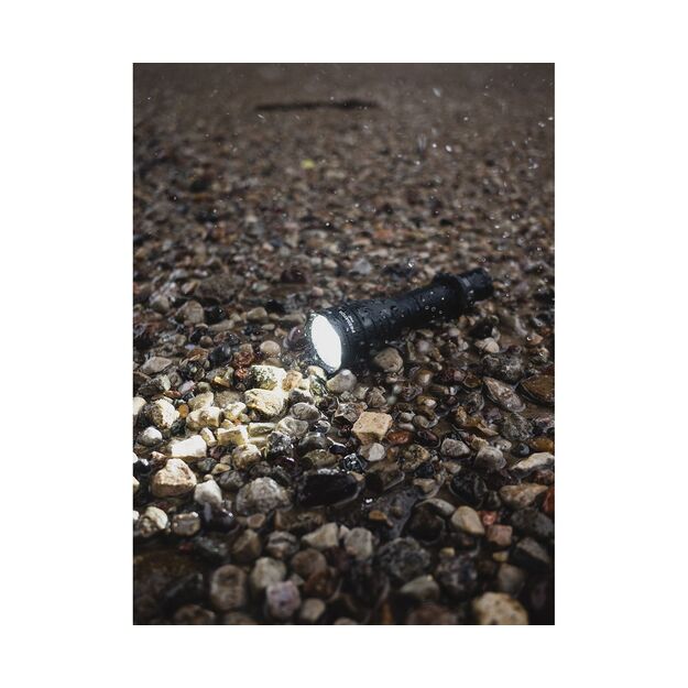 Armytek Predator Pro Magnet USB Flashlight (Warm White) F07301W