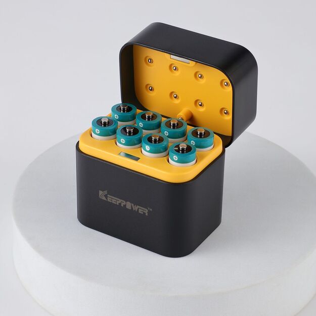 Keeppower I8 įkroviklis su 8 × 1,5 V AA ličio jonų baterijomis (4300 mWh) – USB-C įvestis