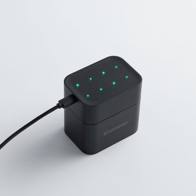 Keeppower I8 įkroviklis su 8 × 1,5 V AA ličio jonų baterijomis (4300 mWh) – USB-C įvestis
