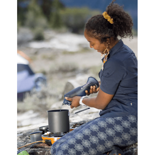 Бутылка LIFESTRAW Peak Squeeze с фильтром 650 мл Dark Mountain Blue LSPSFMLGRWW