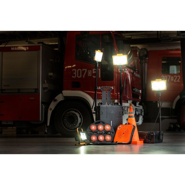 Įkraunama 13000lm LED apšvietimo sistema Mactronic Twin