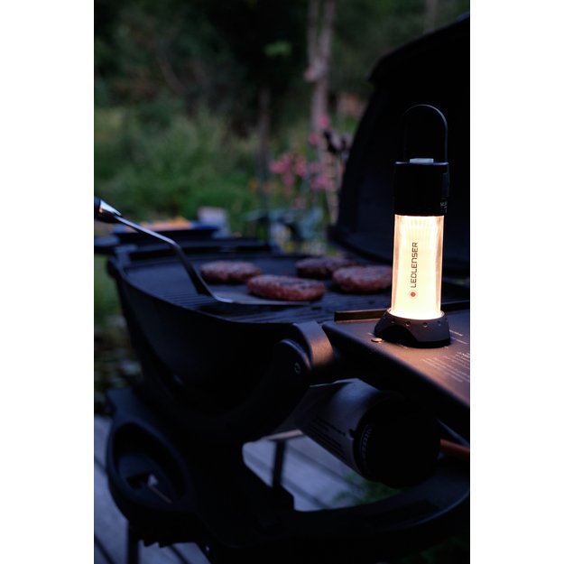 Ledlenser ML6, pakraunama lempa, šiltai balta