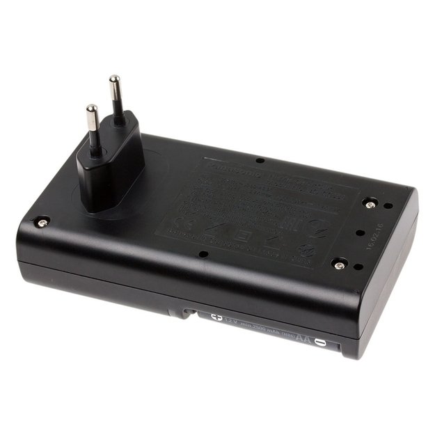 Eneloop BQ-CC55 charger + 4 pcs batteries Eneloop PRO 2550mAh AA