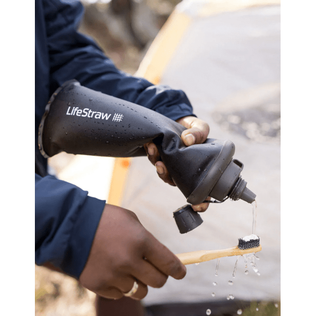 LIFESTRAW „Peak“ suspaudžiamas butelis su filtru 650 ml Mountain Blue