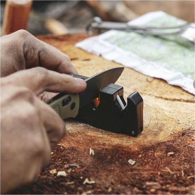 Work Sharp Pivot Plus knife sharpener