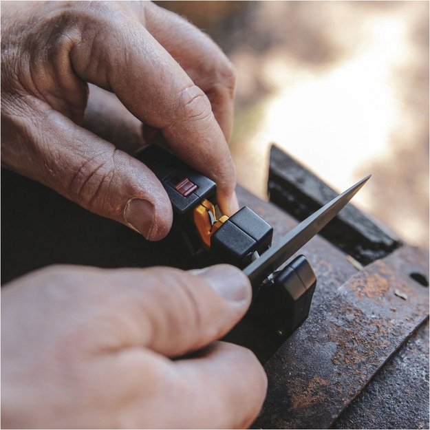 Work Sharp Pivot Plus knife sharpener