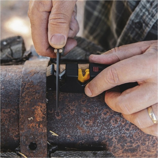 Work Sharp Pivot Plus knife sharpener