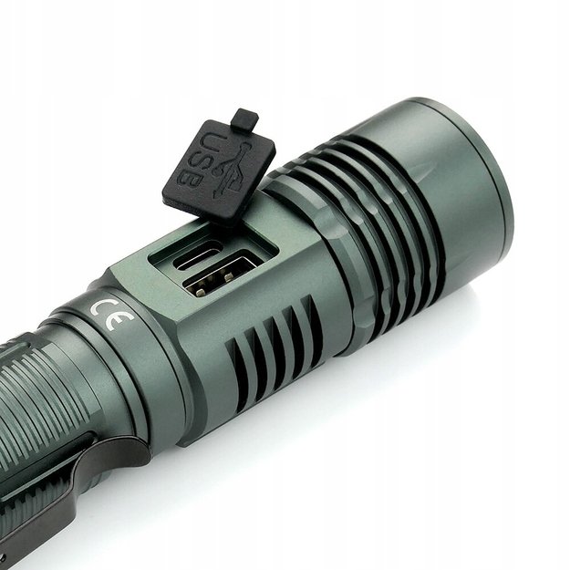 Портативный светодиодный фонарь EverActive FL-700R Spotter с перезаряжаемой батареей