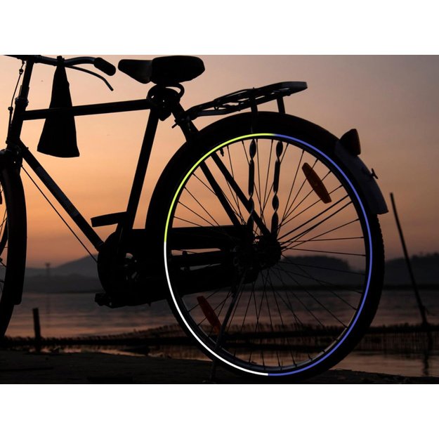 Šviesą atspindinti lipni juosta 1cm / 8m