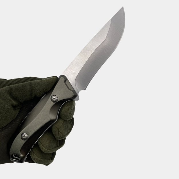 Fixed 22 cm knife with a sheath