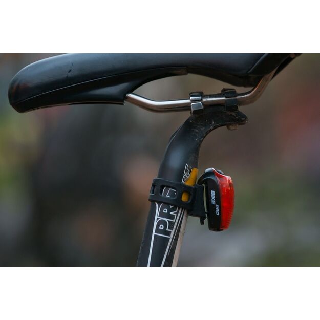 Mactronic įkraunamas 8lm galinis dviračio žibintas