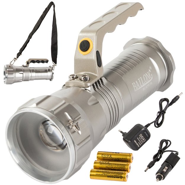 Handheld rechargeable flashlight 3x18650