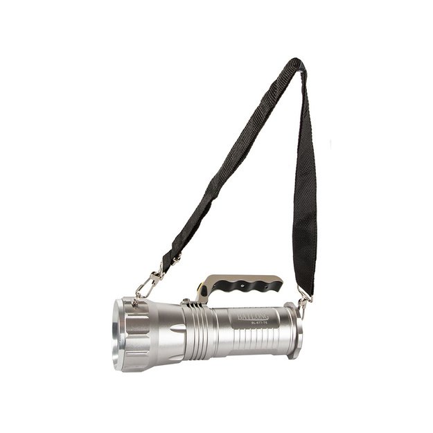 Handheld rechargeable flashlight 3x18650