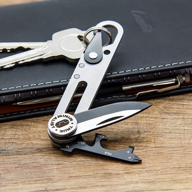 True Utility MiniMalist Multi-tool 7-IN-1 TU208