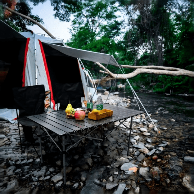 Turistinis sulankstomas kelioninis stalas