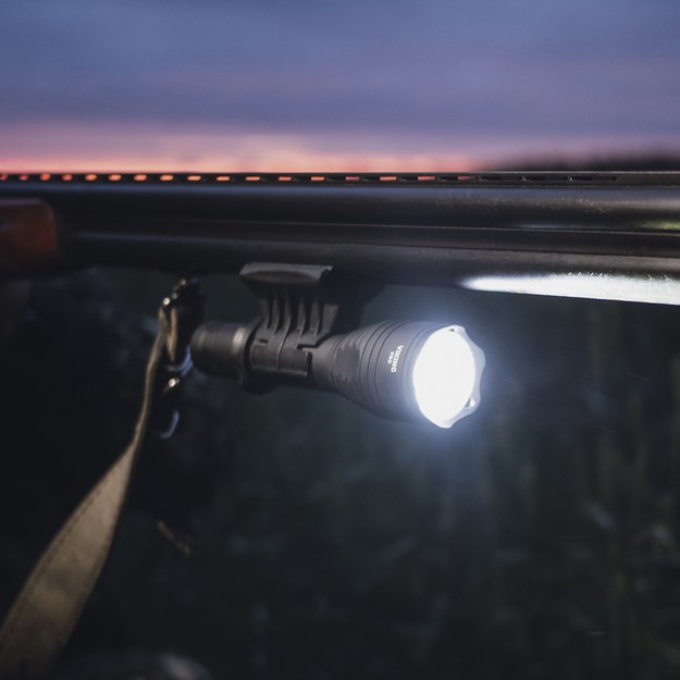 Armytek Viking Pro Magnet USB komplektas F07702C