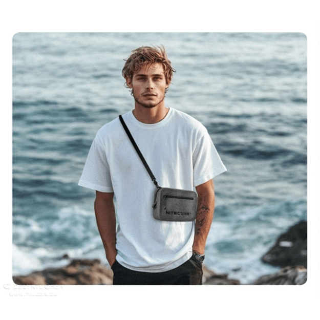 Nitecore NPP02 - waterproof crossbody bag