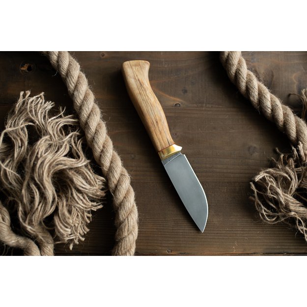 Rankų darbo peilis, D2 plieno