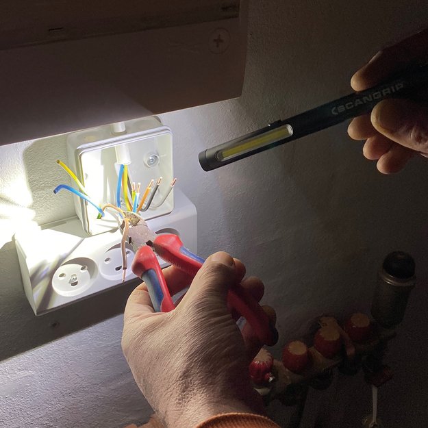 Scangrip WORK PEN 200 R Перезаряжаемый светодиодный фонарик с точным верхним светом 03.5127