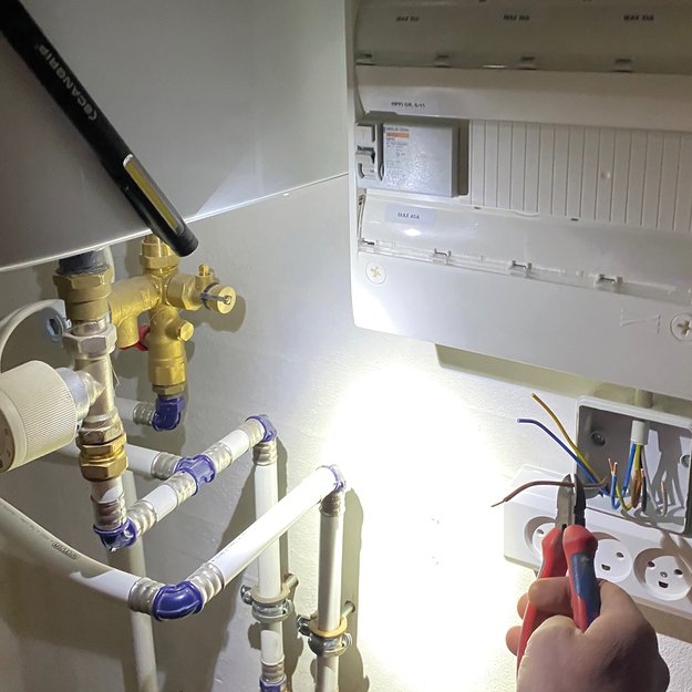 Scangrip WORK PEN 200 R Перезаряжаемый светодиодный фонарик с точным верхним светом 03.5127