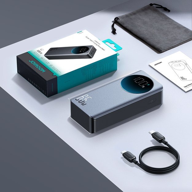 Joyroom JR-PBF05 Pro 30000mAh 65W išorinė baterija su skaitmeniniu ekranu, 2x USB-C ir 1x USB-A, juoda