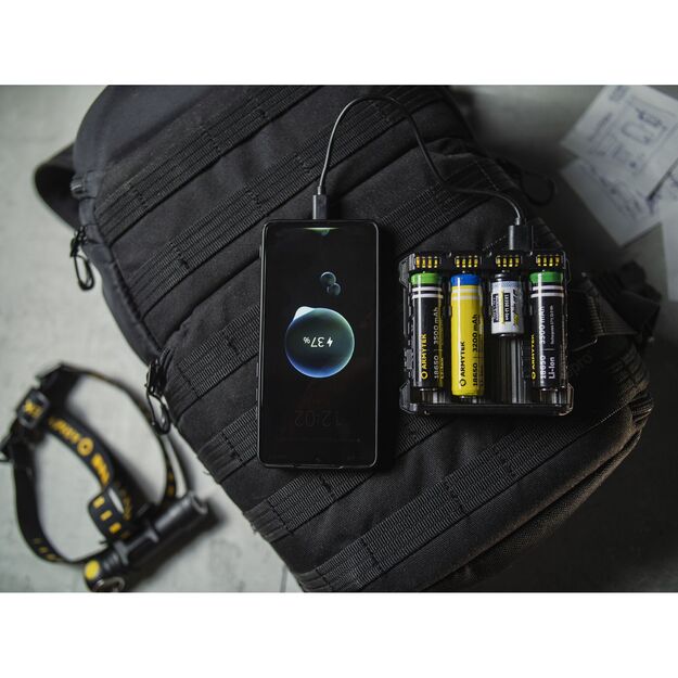 Armytek Handy C4 Pro įkroviklis