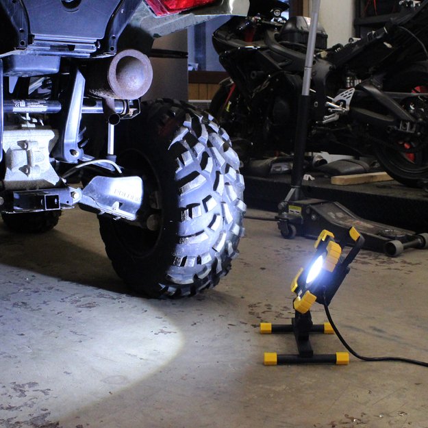 Выдвижной рабочий светильник CAT 3000 лм CT3550