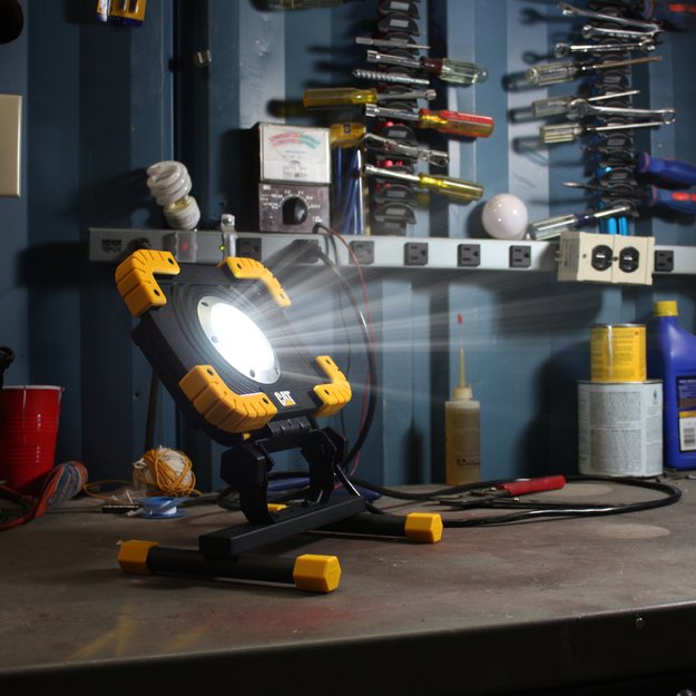 Выдвижной рабочий светильник CAT 3000 лм CT3550