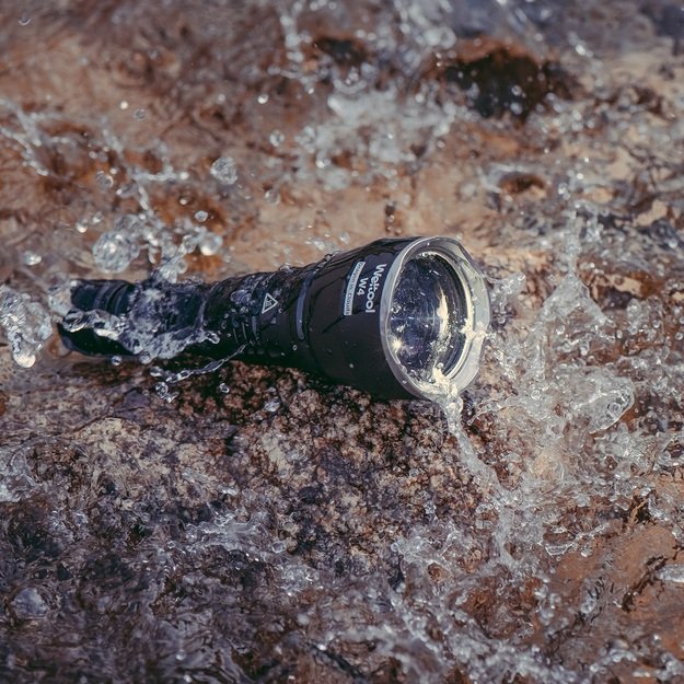 Фонарь Weltool W4 Ultra-Throw 2670 метров LEP (батарея в комплекте) (холодный белый)