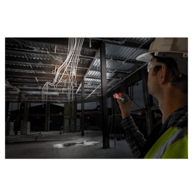 Аккумуляторный фонарь MILWAUKEE L4 PWL-301