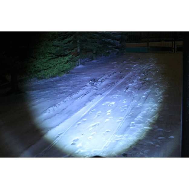 LED žibintuvėlis 3W su ZOOM funkcija