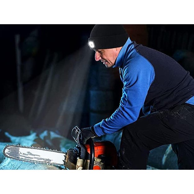 Kepurė su žibintuvėliu USB