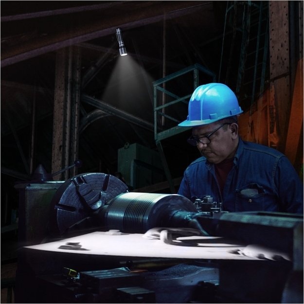 Fenix ​​C7 LED žibintuvėlis su USB jungtimi Olive green