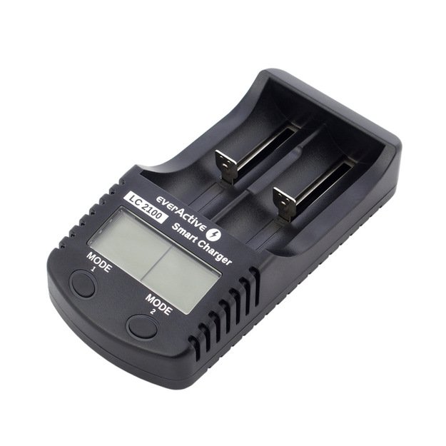 LC-2100 EverActive universalus, ličio-jonų akumuliatorių pakrovėjas 