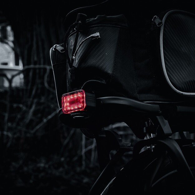 Vayox Galinis dviračio žibintas 300lm 16*LED USB-C VA0152