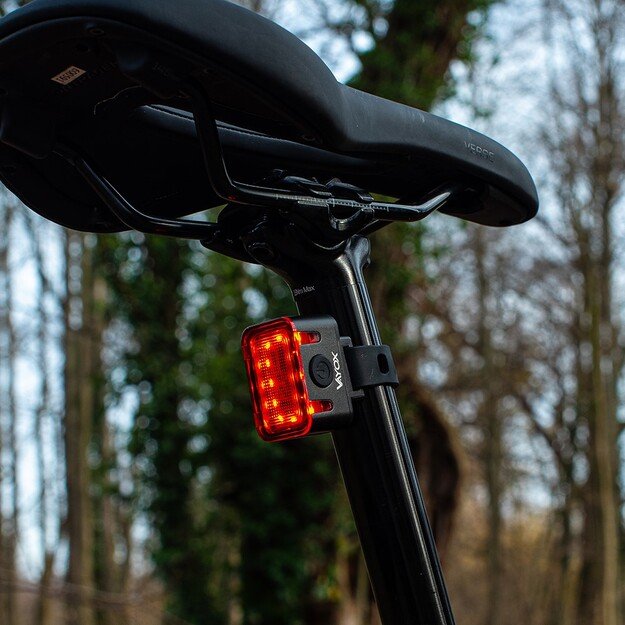 Vayox Galinis dviračio žibintas 300lm 16*LED USB-C VA0152