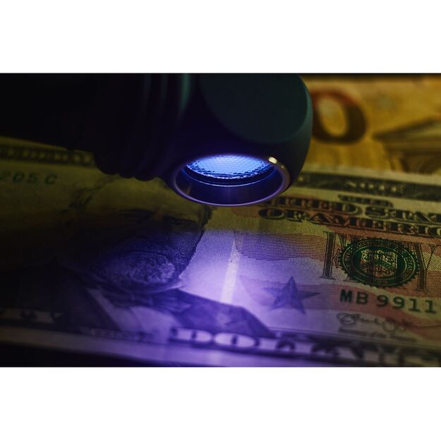 Armytek Wizard C2 WUV Magnet USB žibintuvėlis, balta