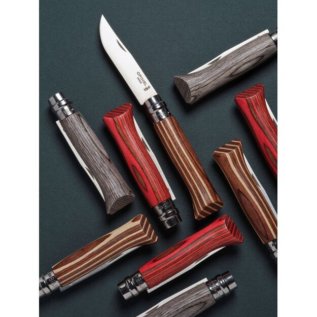 Нож Opinel №8 Laminated Red с лезвием из нержавеющей стали и рукояткой из красной березы