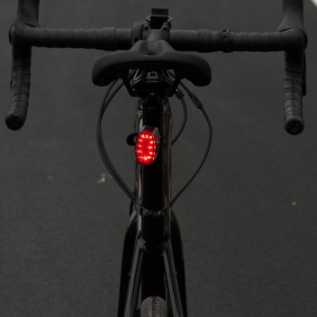 Vayox Dviračių žibintų komplektas priekinis 2*LED + galinis 12*LED VA0155