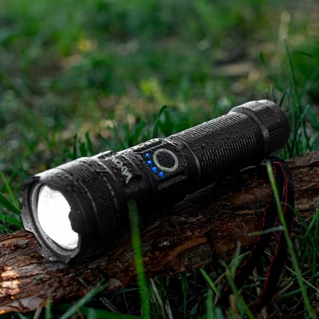 Vayox Įkraunamas taktinis žibintuvėlis 600lm 10W LED su powerbank funkcija VA0179