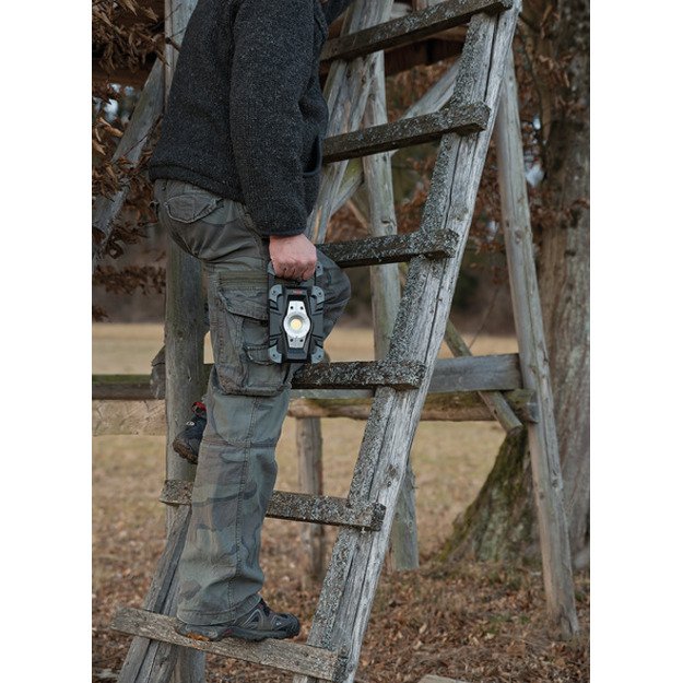 Įkraunamas LED prožektorius 10 W IP54 su USB